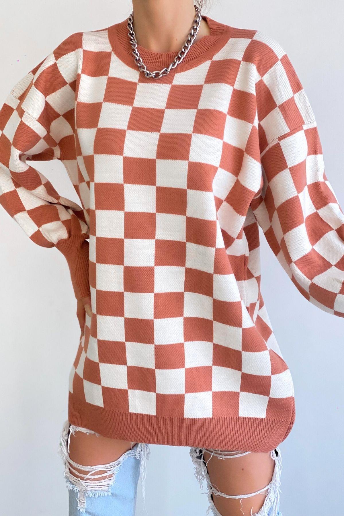 Adriana Dama Desenli Uzun Kazak Pudra