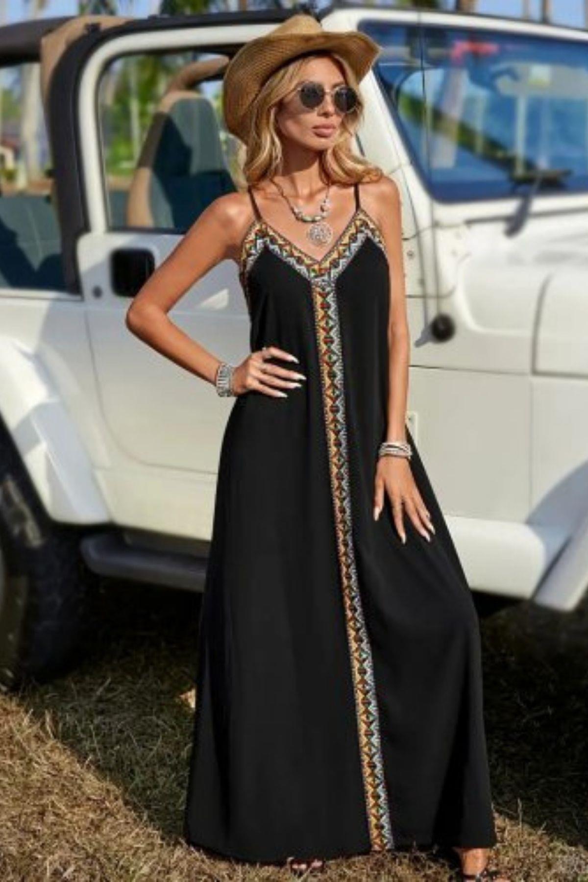 Askılı Etnik Şerit Detaylı Uzun Elbise Siyah