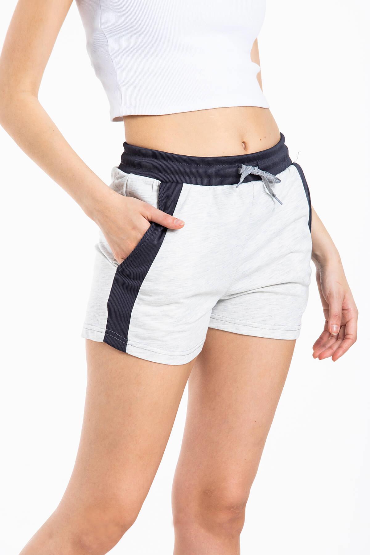 Bel Lastikli Cepli Şort Gri