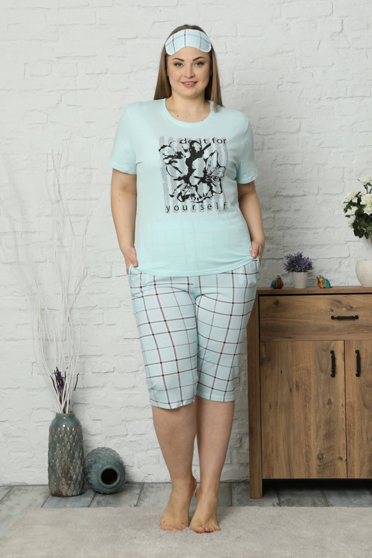 Büyük Beden Kısa Kol Kapri Pijama Takım