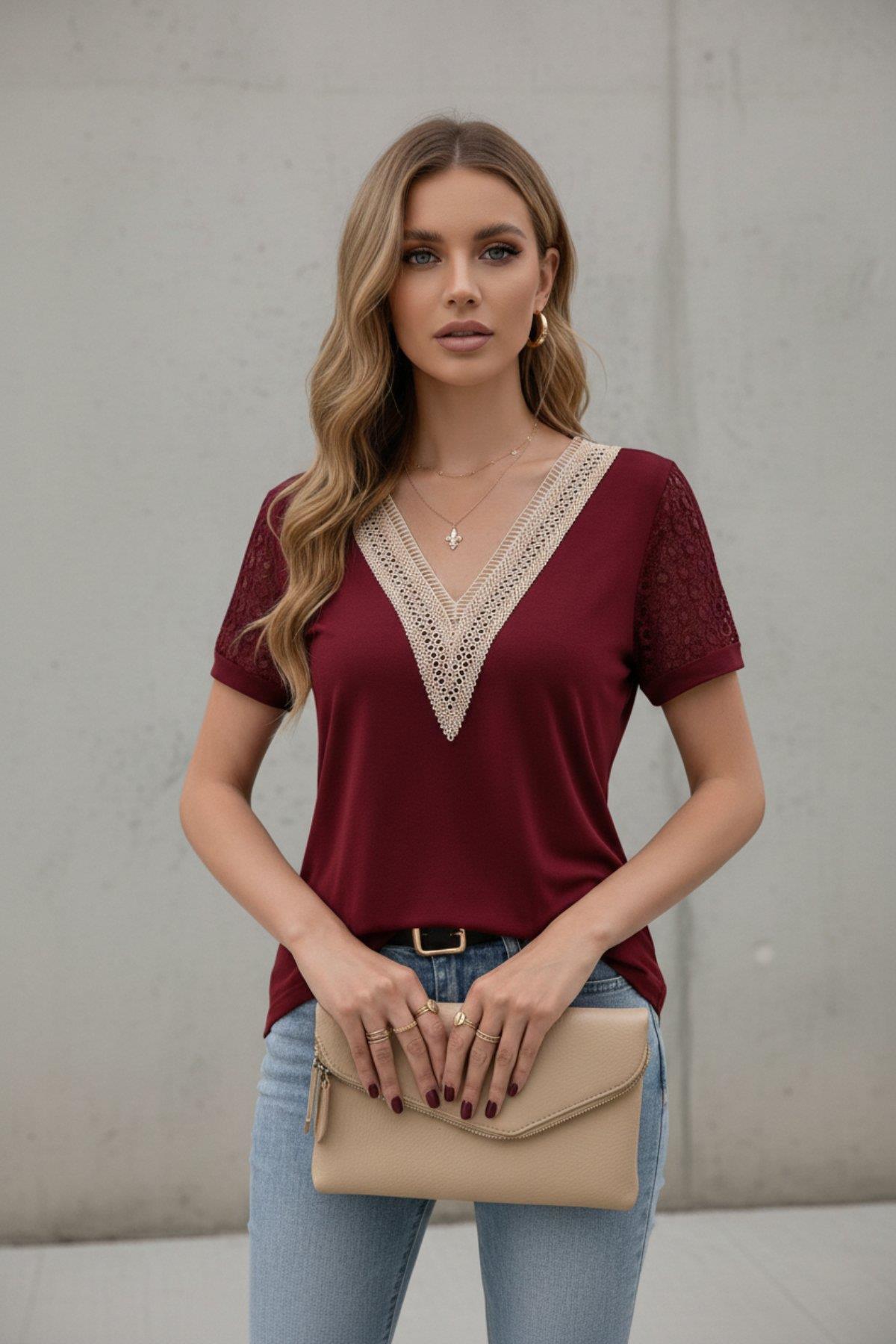 Yaka Ve Kol Dantel Detaylı Basic Viskon Bluz - Bordo