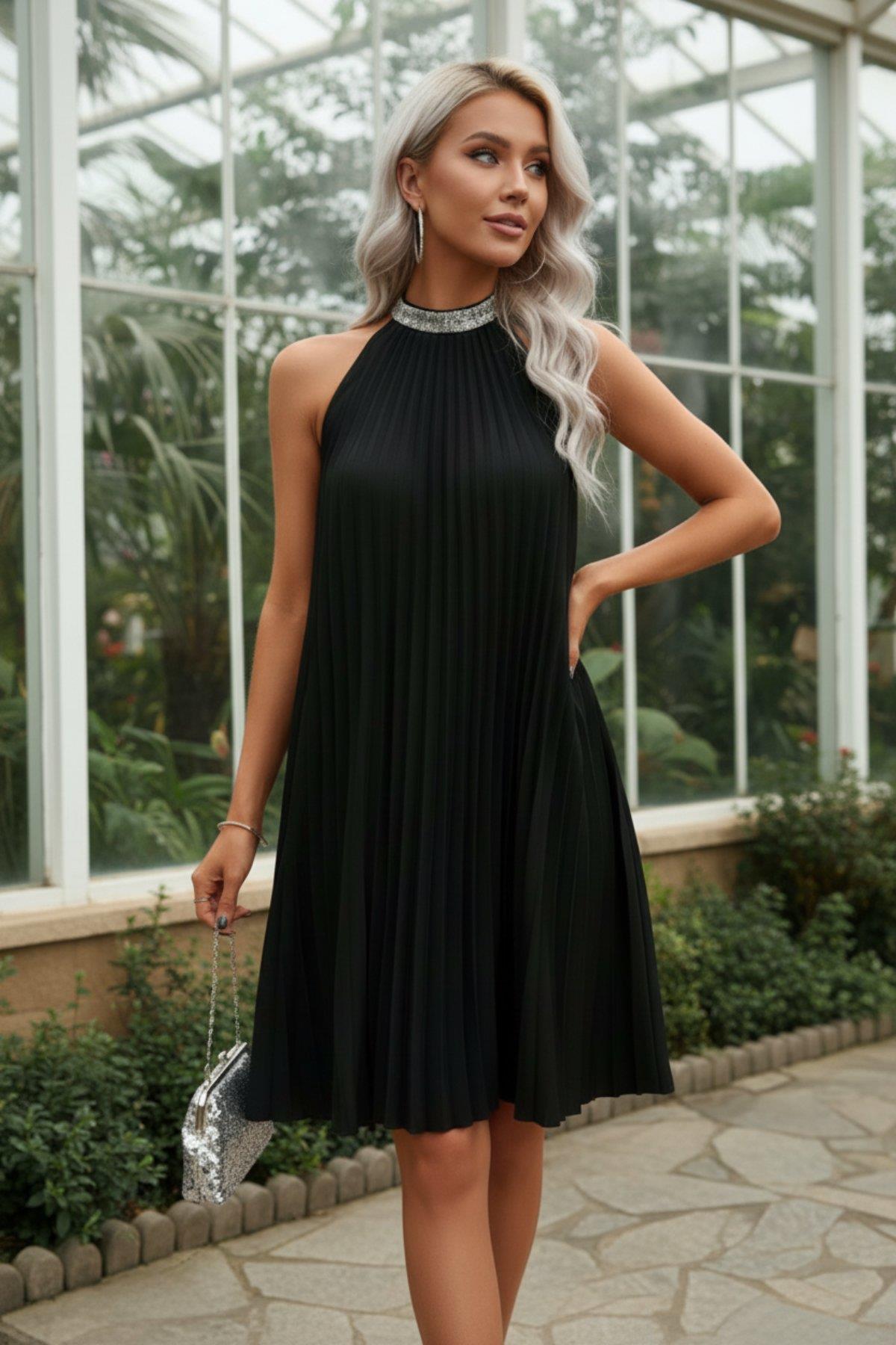 Balıkçı Yaka Pileli Krep Elbise - Siyah