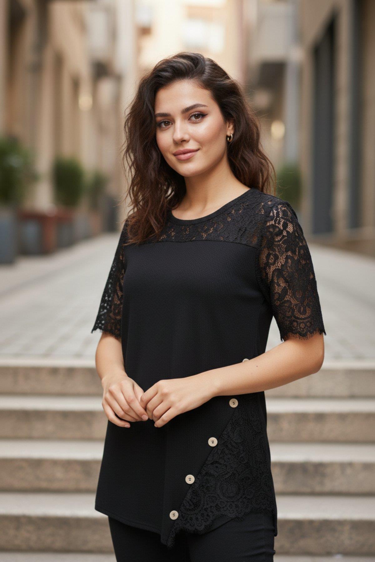 Asimetrik Kesim Düğme Detaylı Waffle Bluz - Siyah