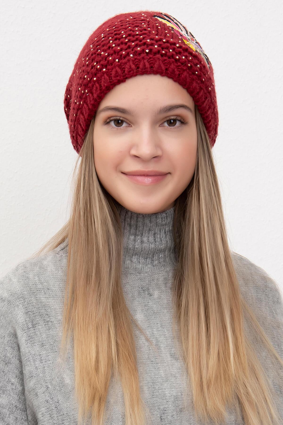 Çiçek Nakışlı Kadın Bere Bordo