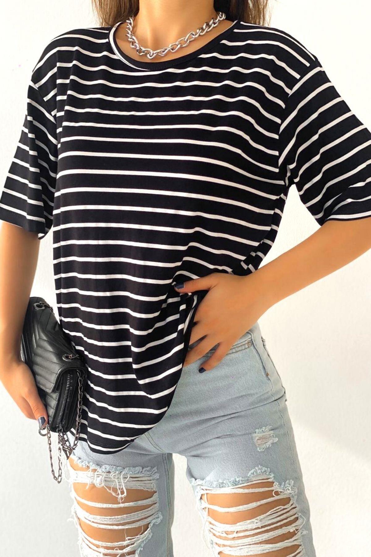 Çizgili Basic Kadın T-Shirt Siyah