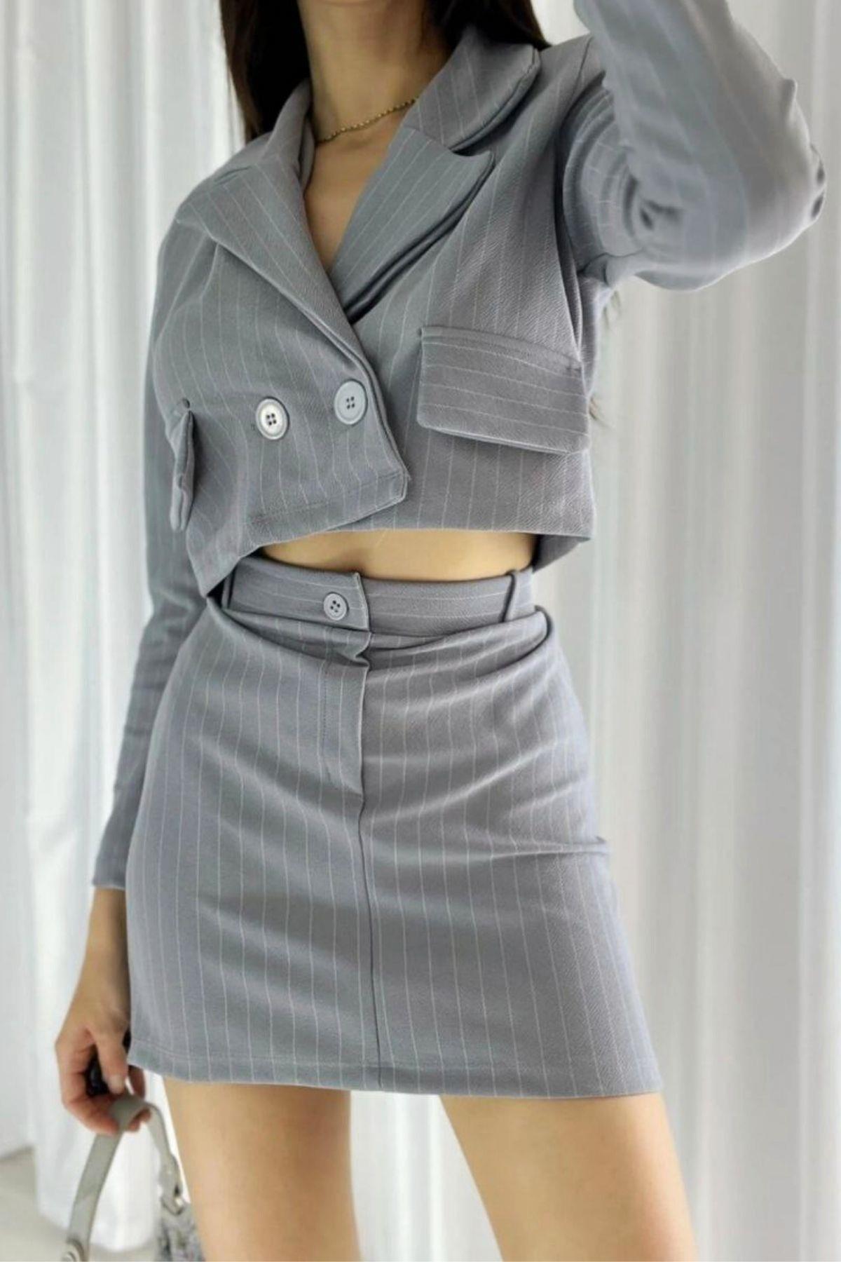 Çizgili Crop Ceket Etek Takım Gri