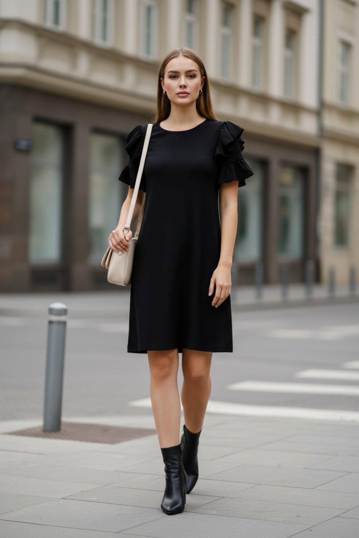 Fırfır Detaylı Bisiklet Yaka Mini Bürümcük Elbise - Siyah