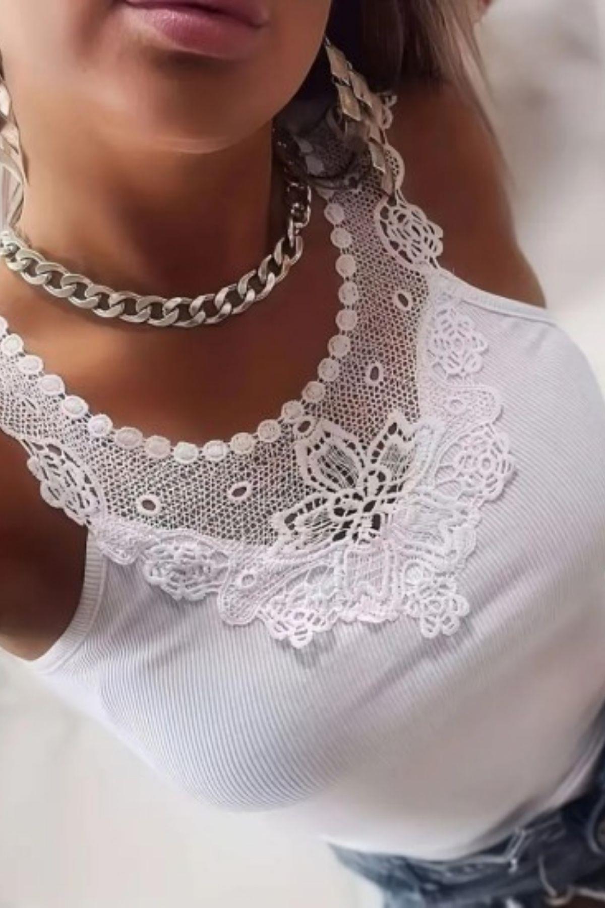 Dantel Yaka Kaşkorse Bluz Beyaz