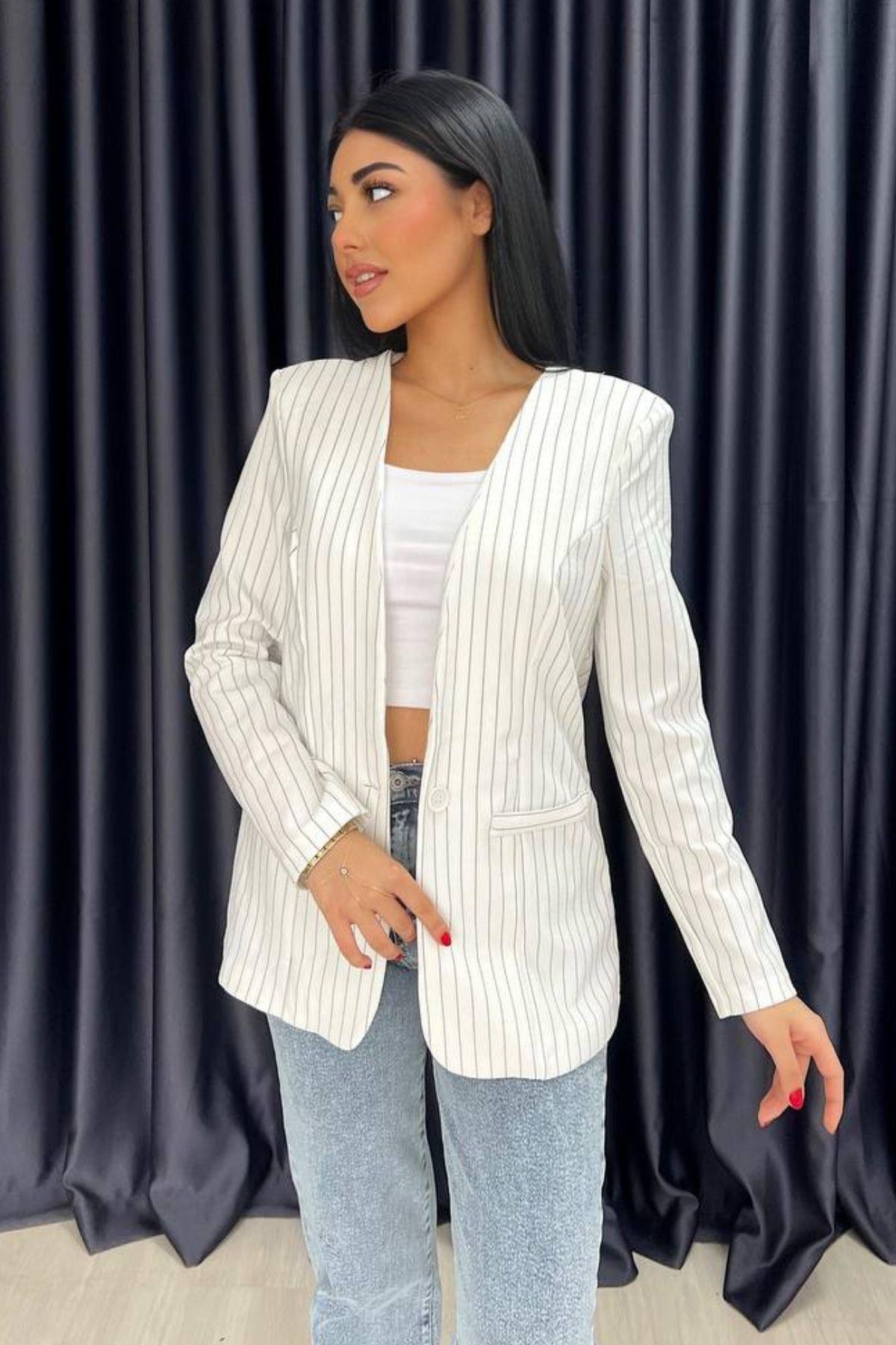 Düğmeli Çizgili Blazer Ceket Beyaz