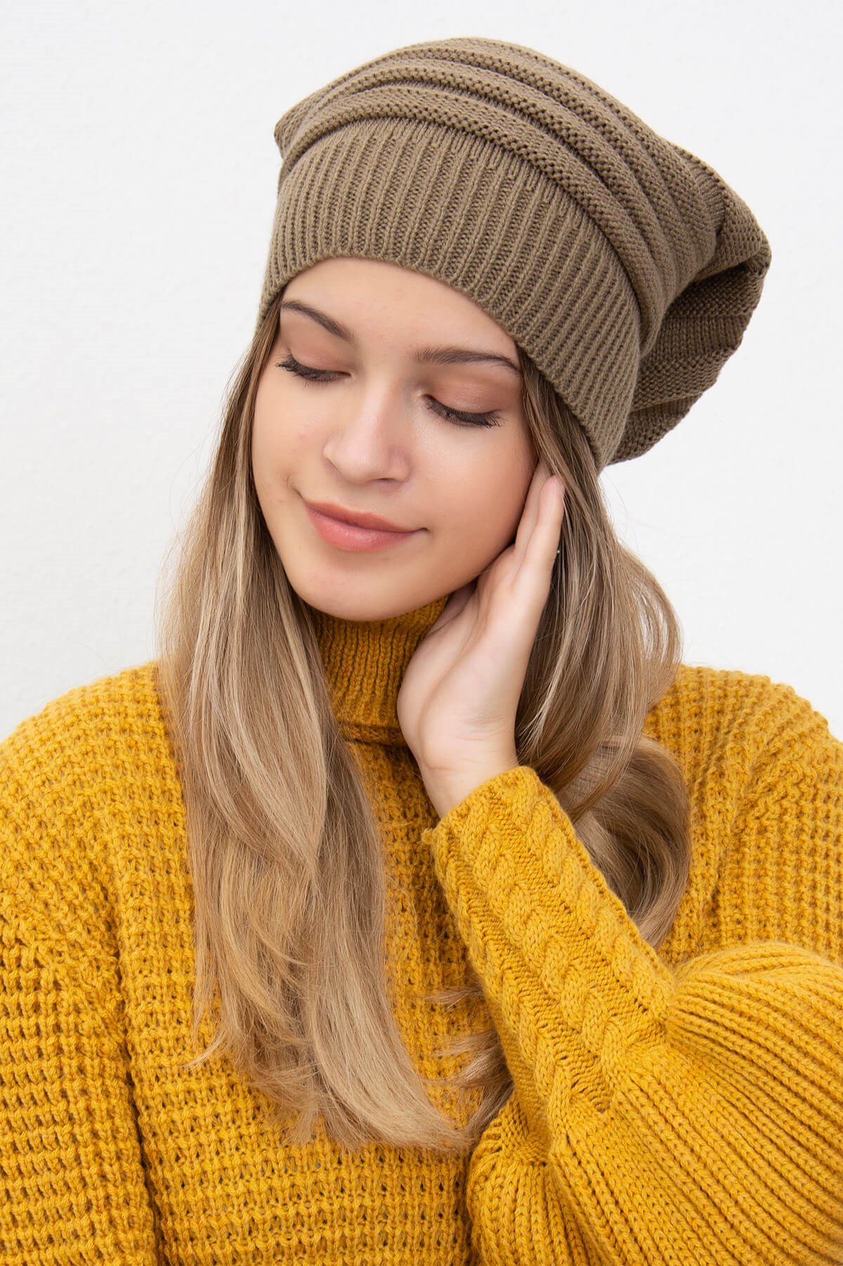 Estelle Unisex Bere