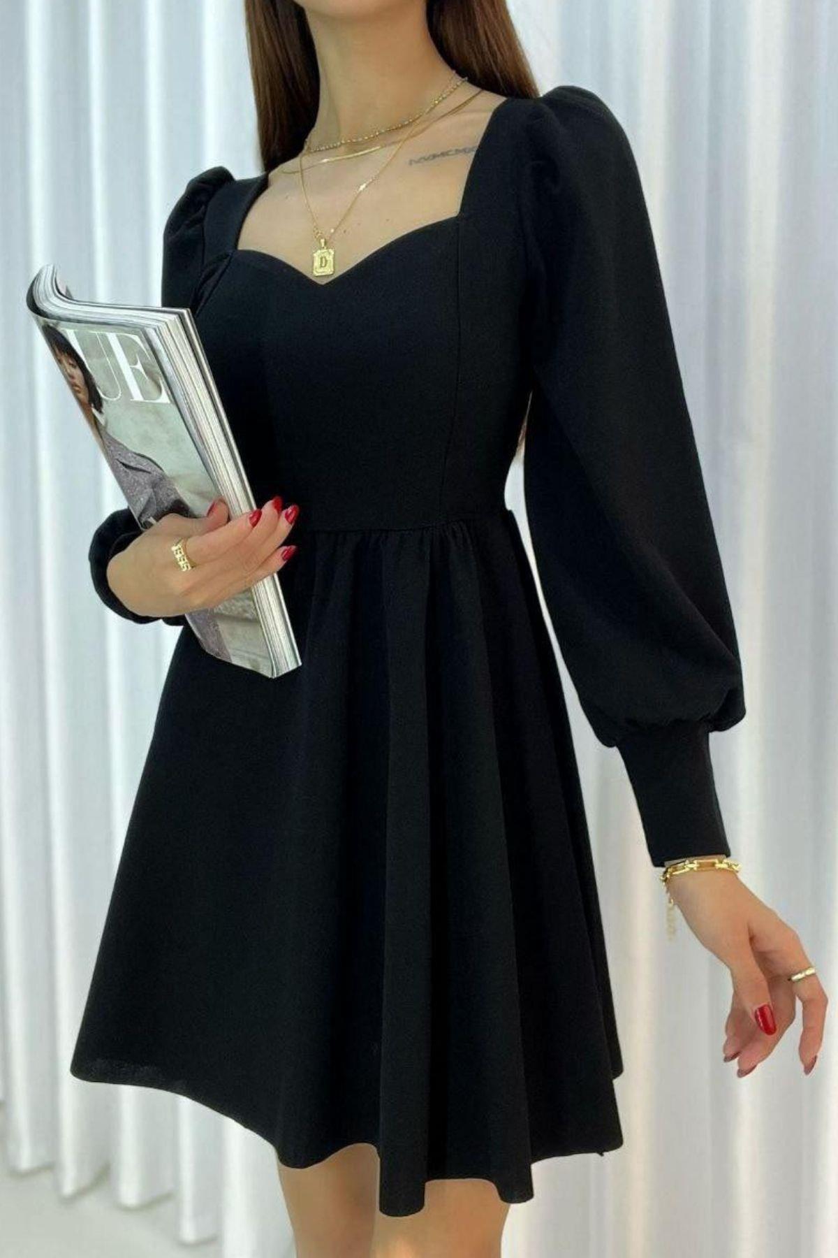 Kalp Yaka İthal Krep Kumaş Mini Elbise Siyah