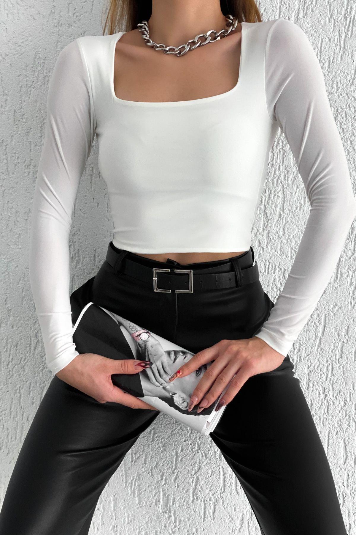 Kare Yaka Uzun Kollu Crop Beyaz