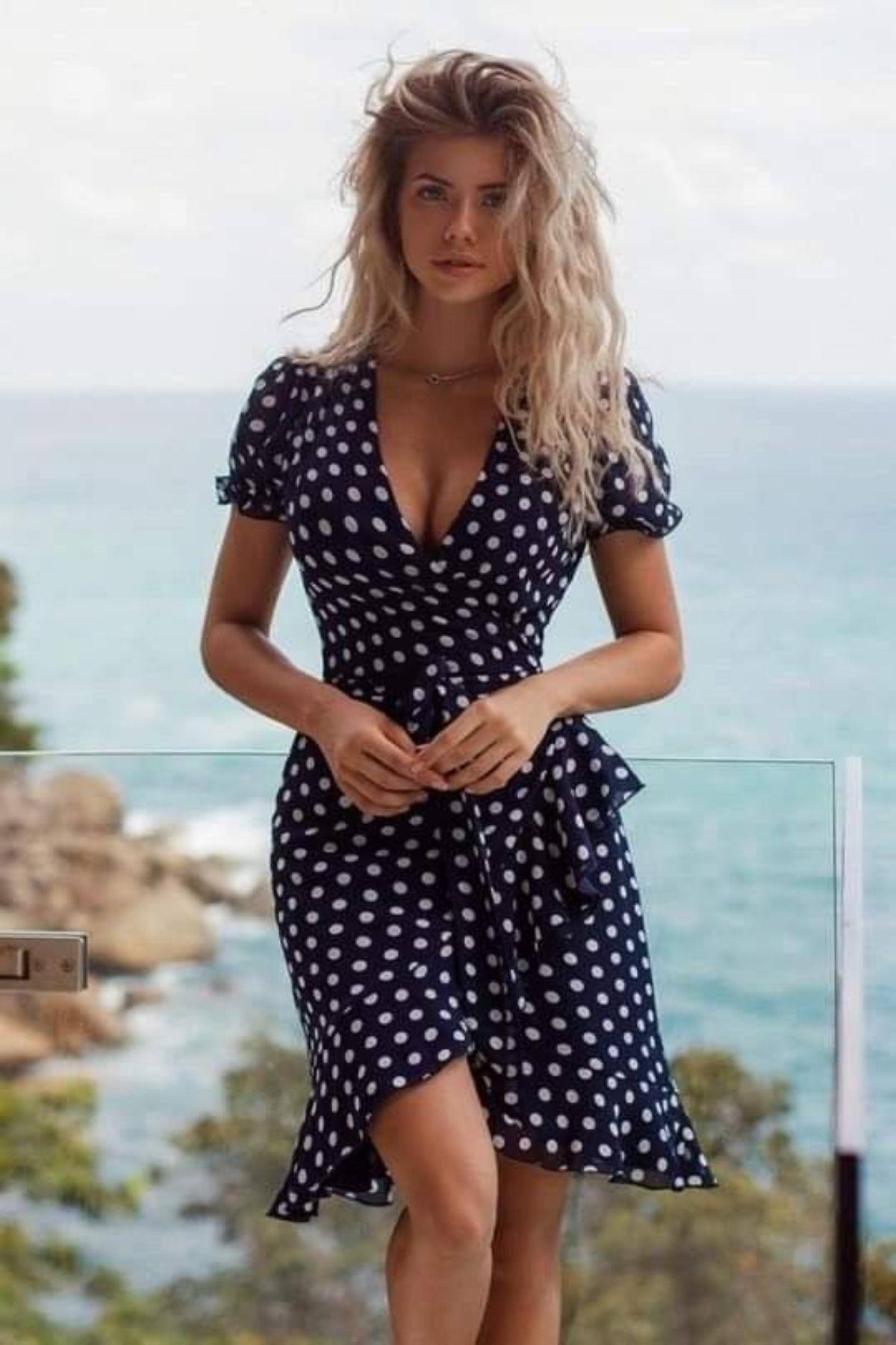 Kruvaze Yaka Puantiyeli Örme Krep Elbise Siyah