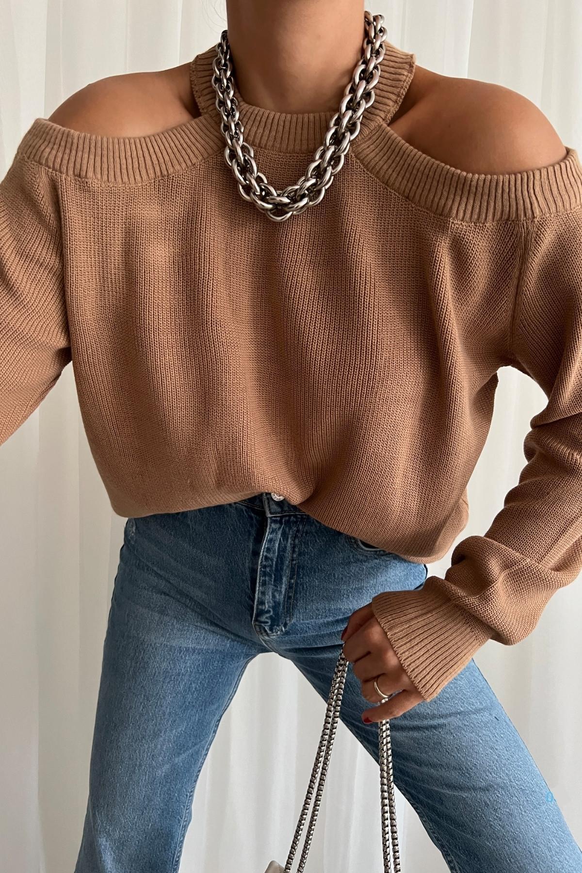 Omuz Detaylı Triko Kazak Vizon