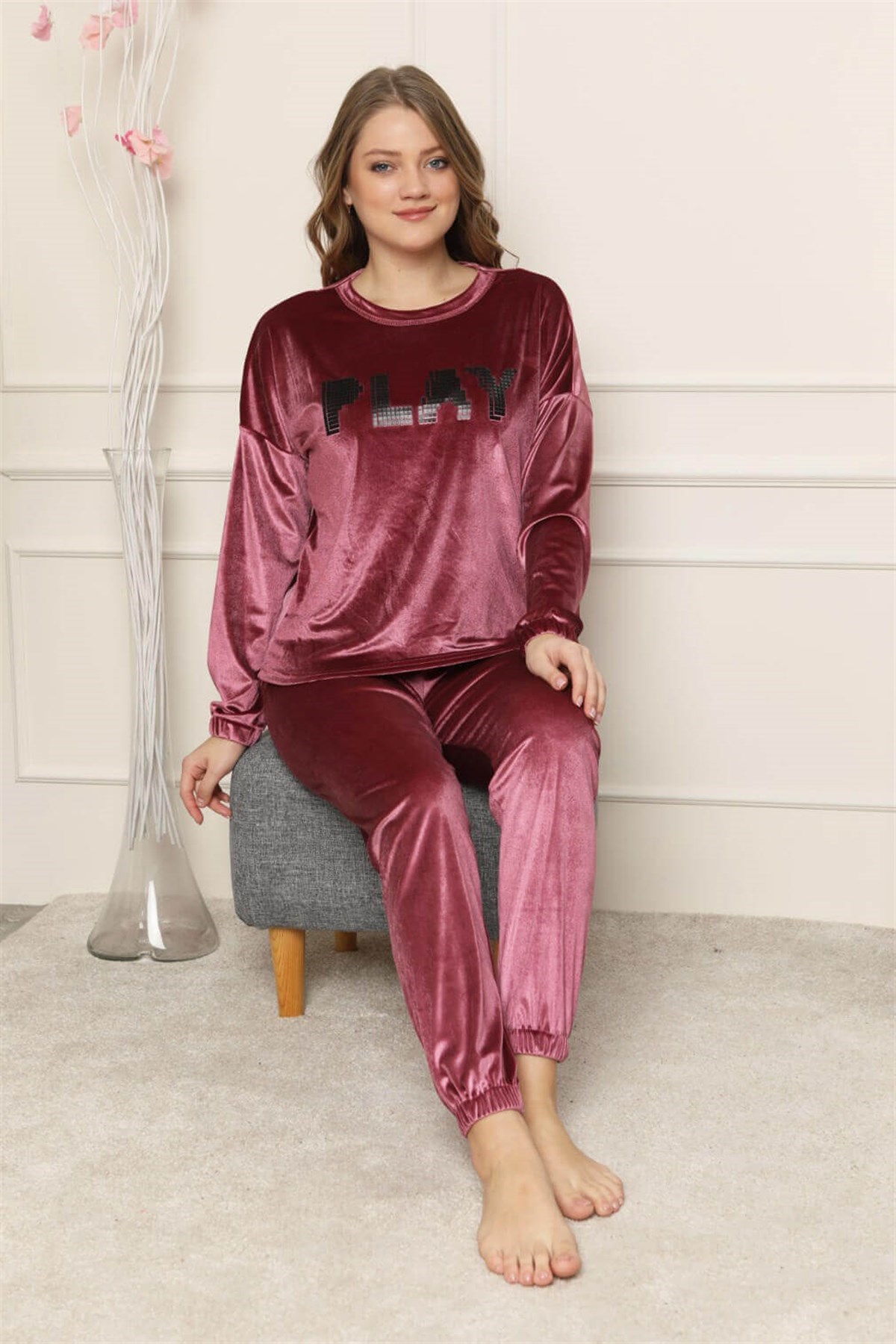 Play Likralı Kadife Pijama Takımı Mürdüm