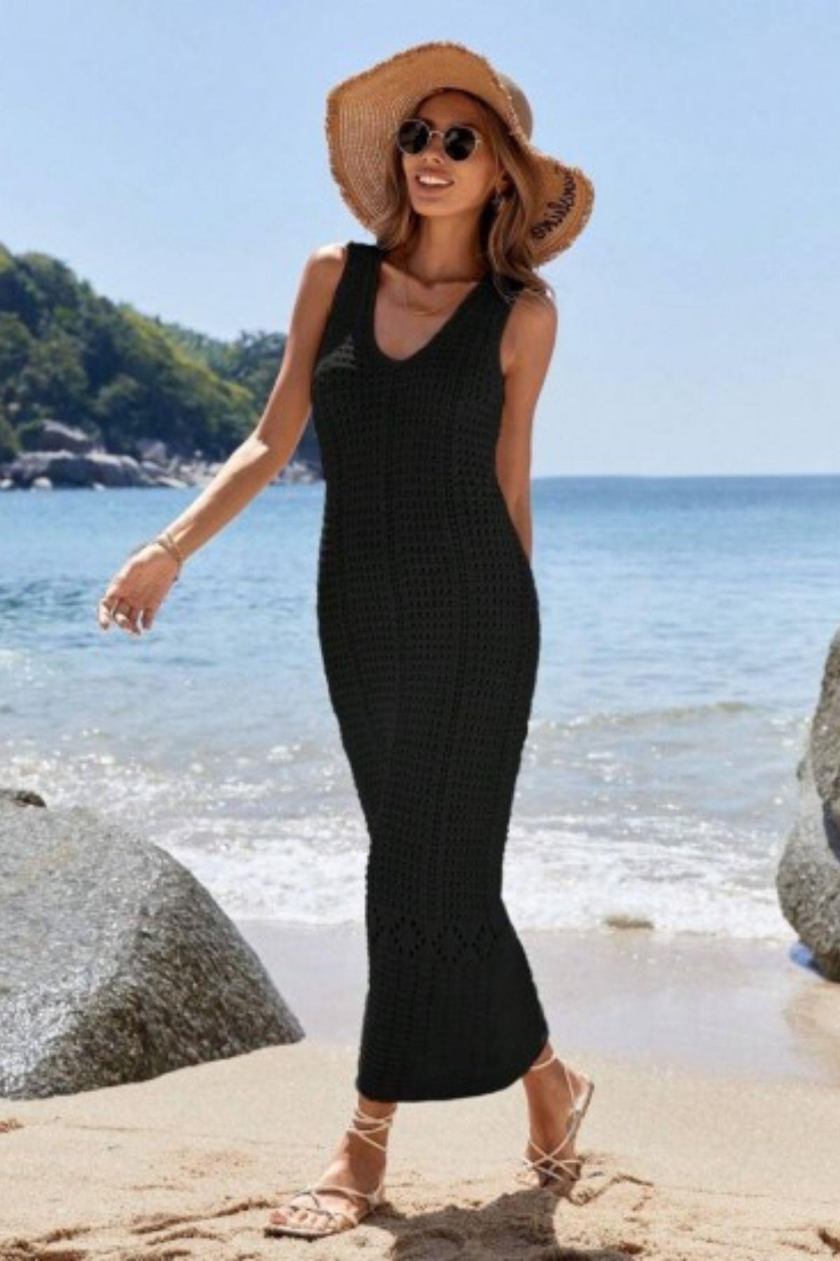 V Yaka Askılı Ajurlu Triko Elbise Siyah