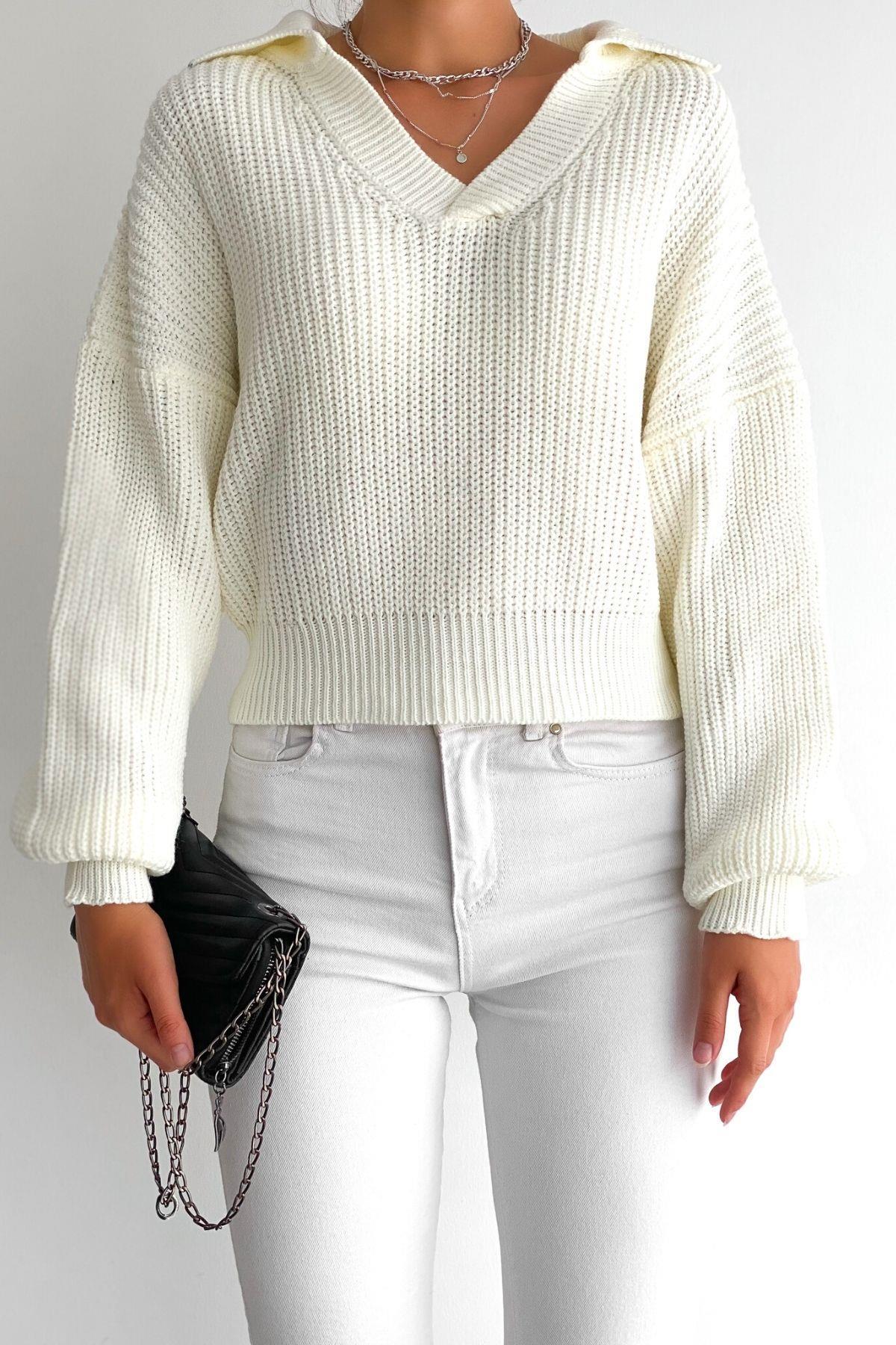 V Yaka Uzun Kollu Kısa Kazak Beyaz