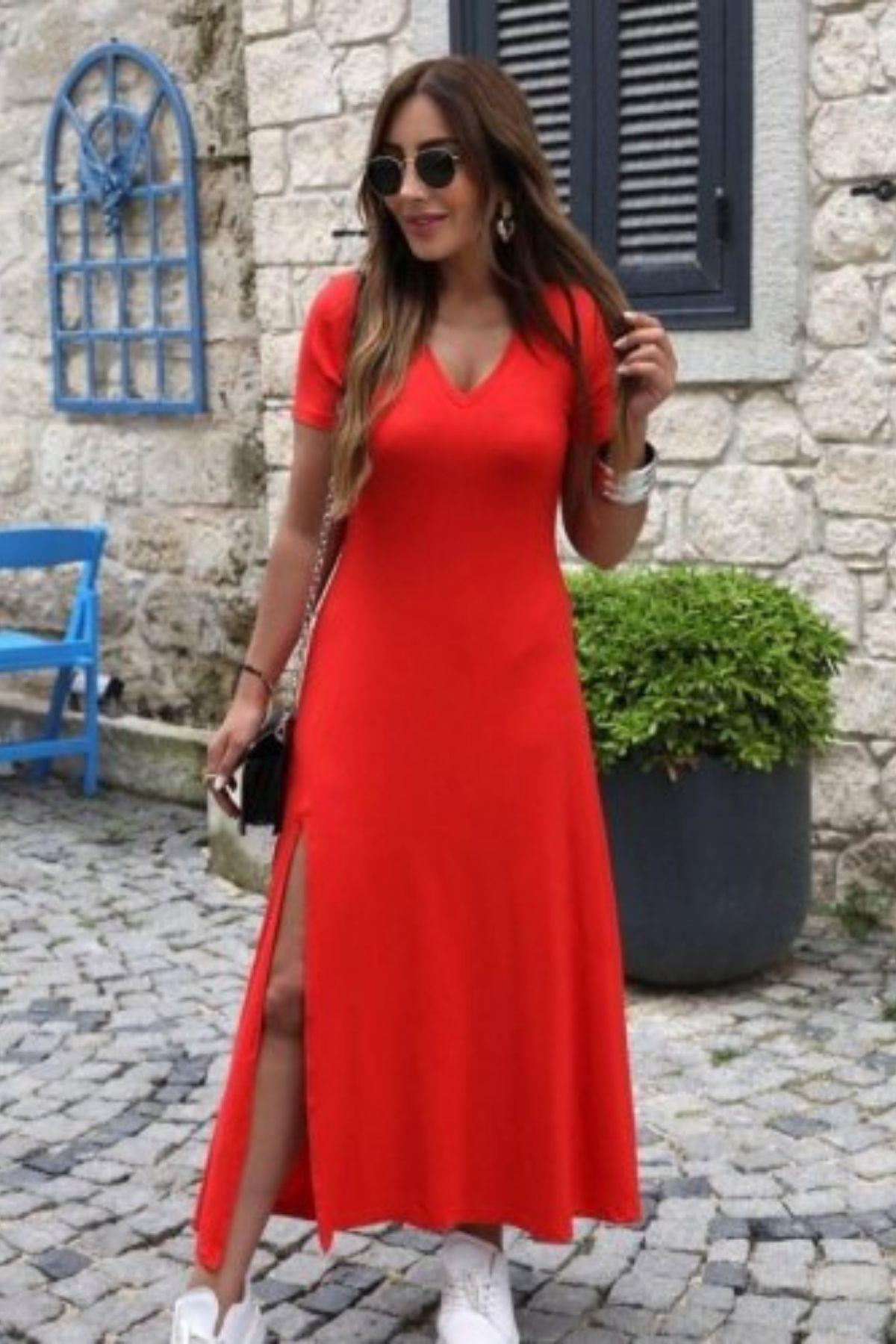 V Yaka Yırtmaçlı Basic Elbise Kırmızı