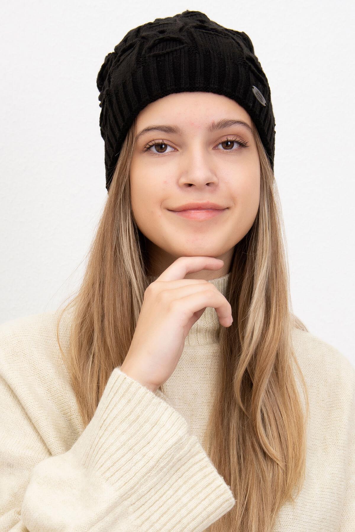 Yırtık Model Tarz Bere Siyah