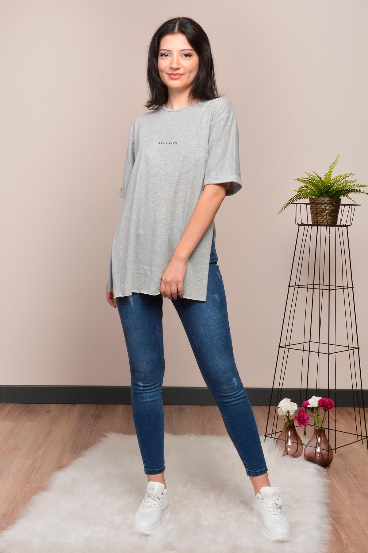 Yırtmaçlı Lazer Kesim T-Shirt Gri