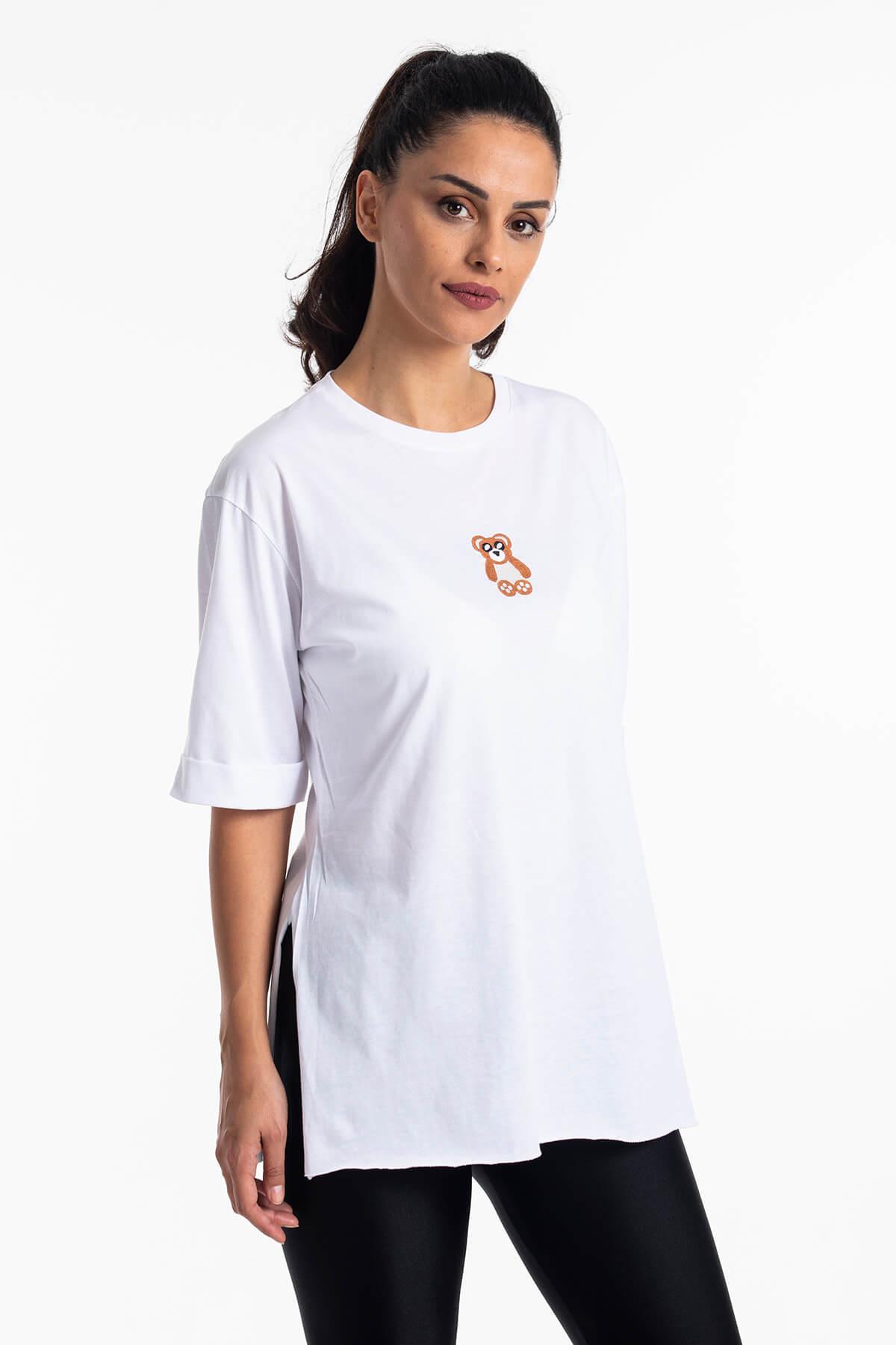 Yırtmaçlı Salaş Beyaz T-Shirt