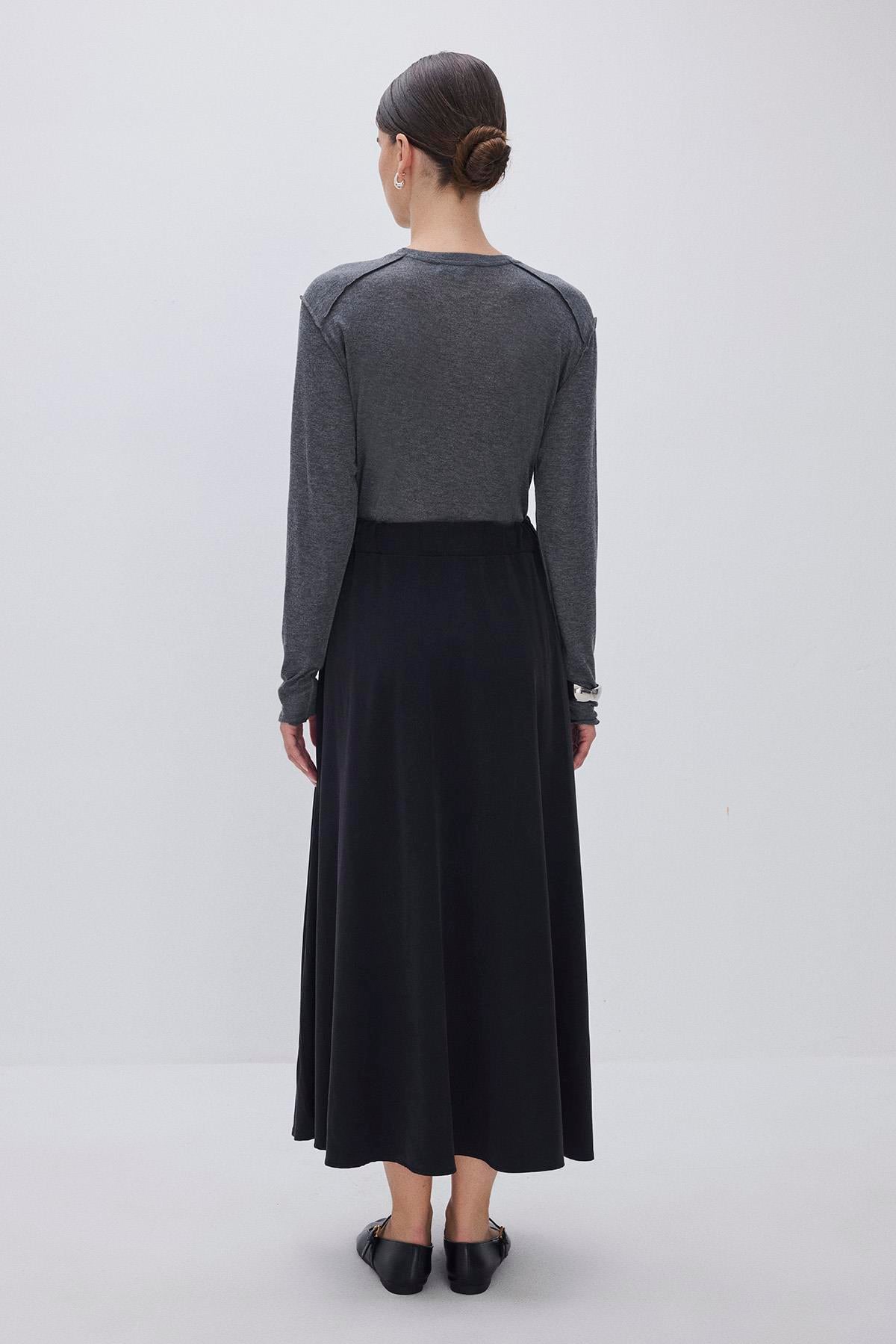 Flowy Maxi Skirt Black