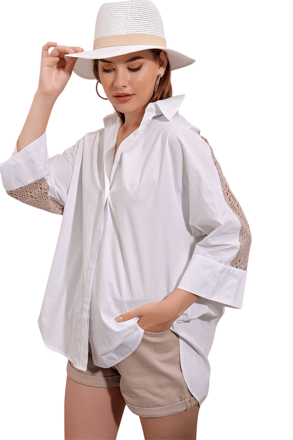 Kadın Beyaz Sırt Robası Fileli Kapri Kol Gömlek
