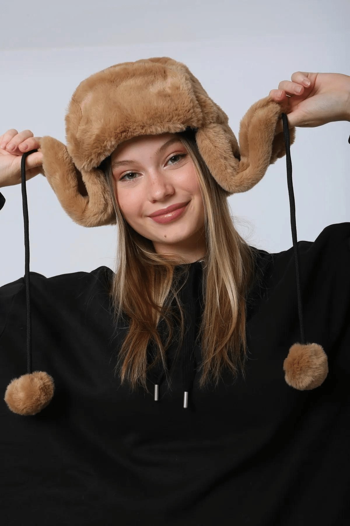 Kadın Vizon Peluş Kulaklar Kapatmalı Pilot Şapka - Butik Buruç