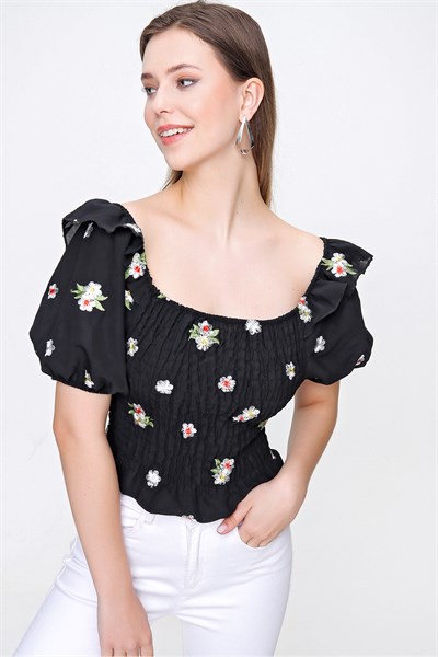 Kadın Siyah Çiçek Desen Gipeli Bluz