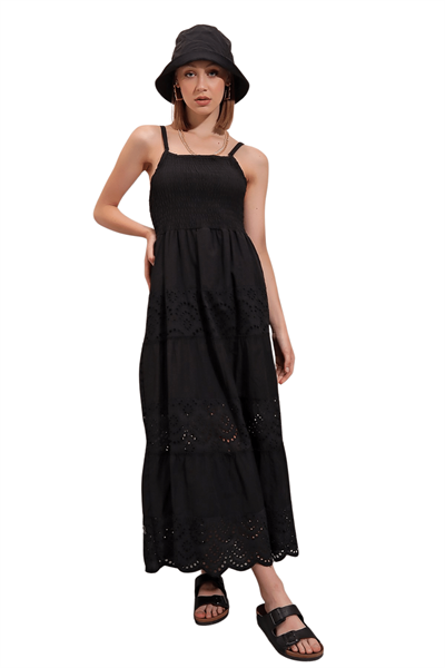 Kadın Siyah Askılı Göğüs Ribanalı Elbise