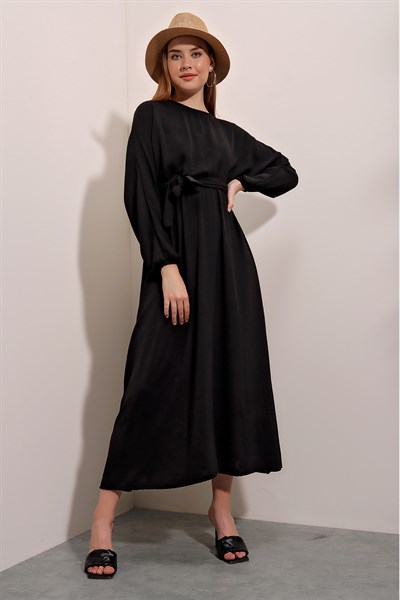 Kadın Siyah Kuşaklı Ayrobin Elbise