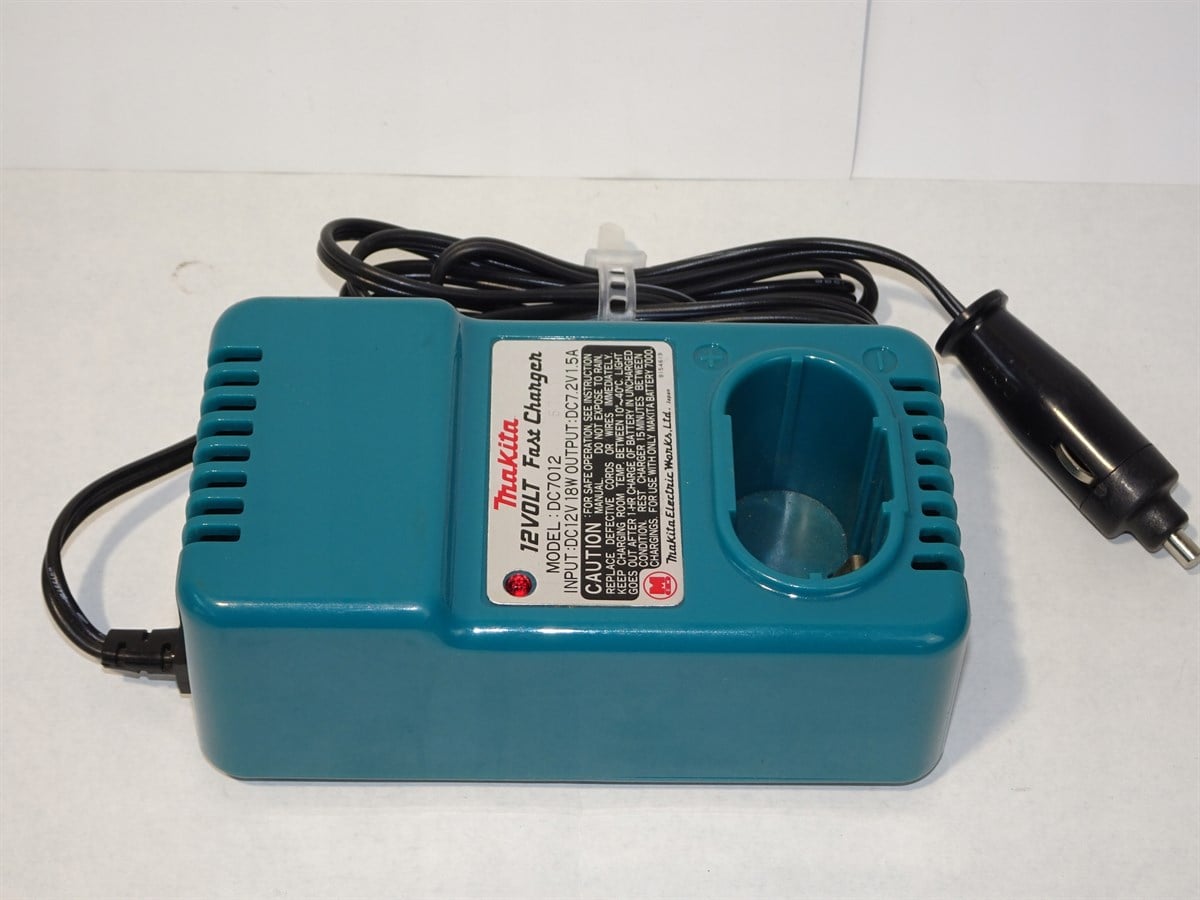 Pil ve ŞarjerlerMakita Sarjer 7.2 Volt Araba