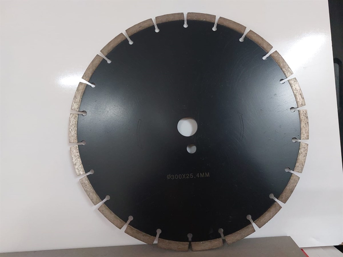 Beton/Seramik KesmeMax Bıçak Seramik - Granit  Kuru 300MM