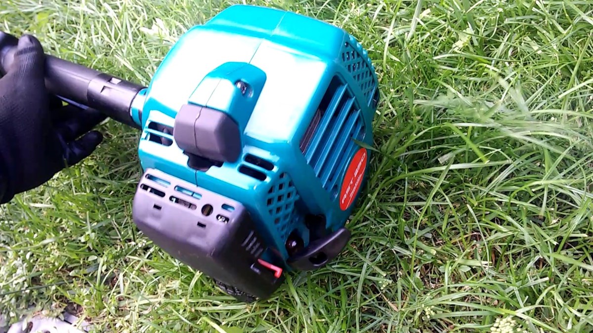 TırpanMakita Tırpan Sicim Benzinli 25CC