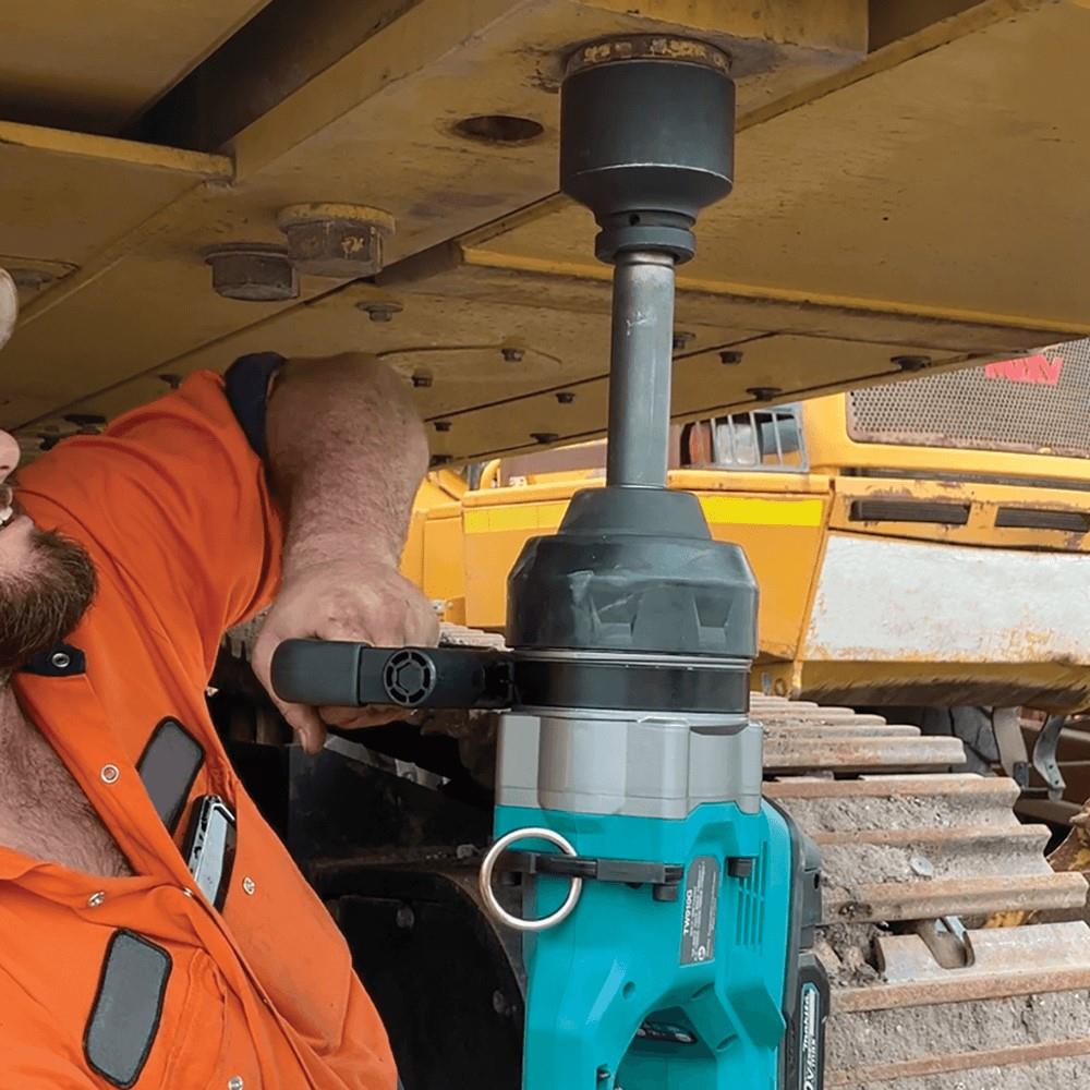 Tornavida ve Somun SıkmaMakita Matkap Akülü Somun Sıkma 2715Nm 40VMAX (Sadece Alet)