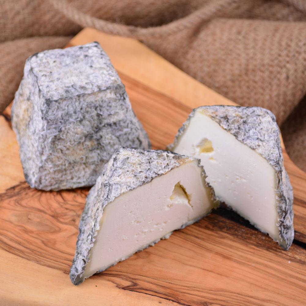 Aşiran Tam Yağlı Keçi Peyniri Adet 180 - 195 Gr