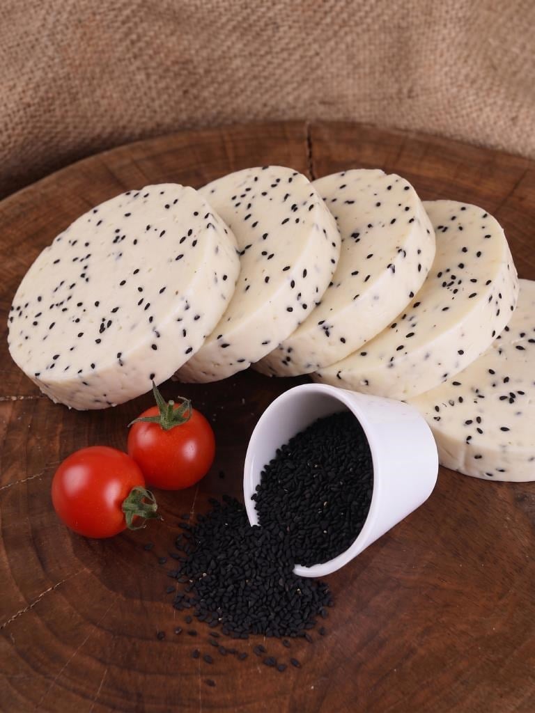 Çörek Otlu Topak Peyniri 500 g e