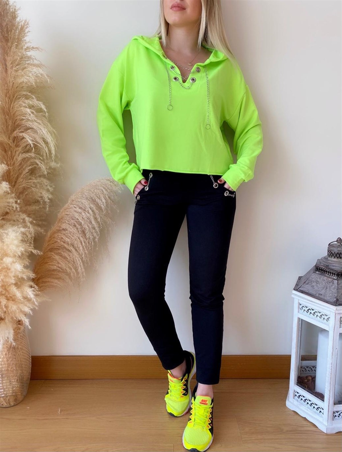 ESNEK İKİİPLİK KUMAŞ KAPİŞON VE ZİNCİR DETAYLI ALT ÜST BAYAN EŞOFMAN TAKIM İKİ PARÇA BAYAN SPOR TAKIM ALT ÜST BAYAN TAKIM BAYAN SPOR TAKIM WOMAN SPORTSWEAR SET GD-016-YEŞİL