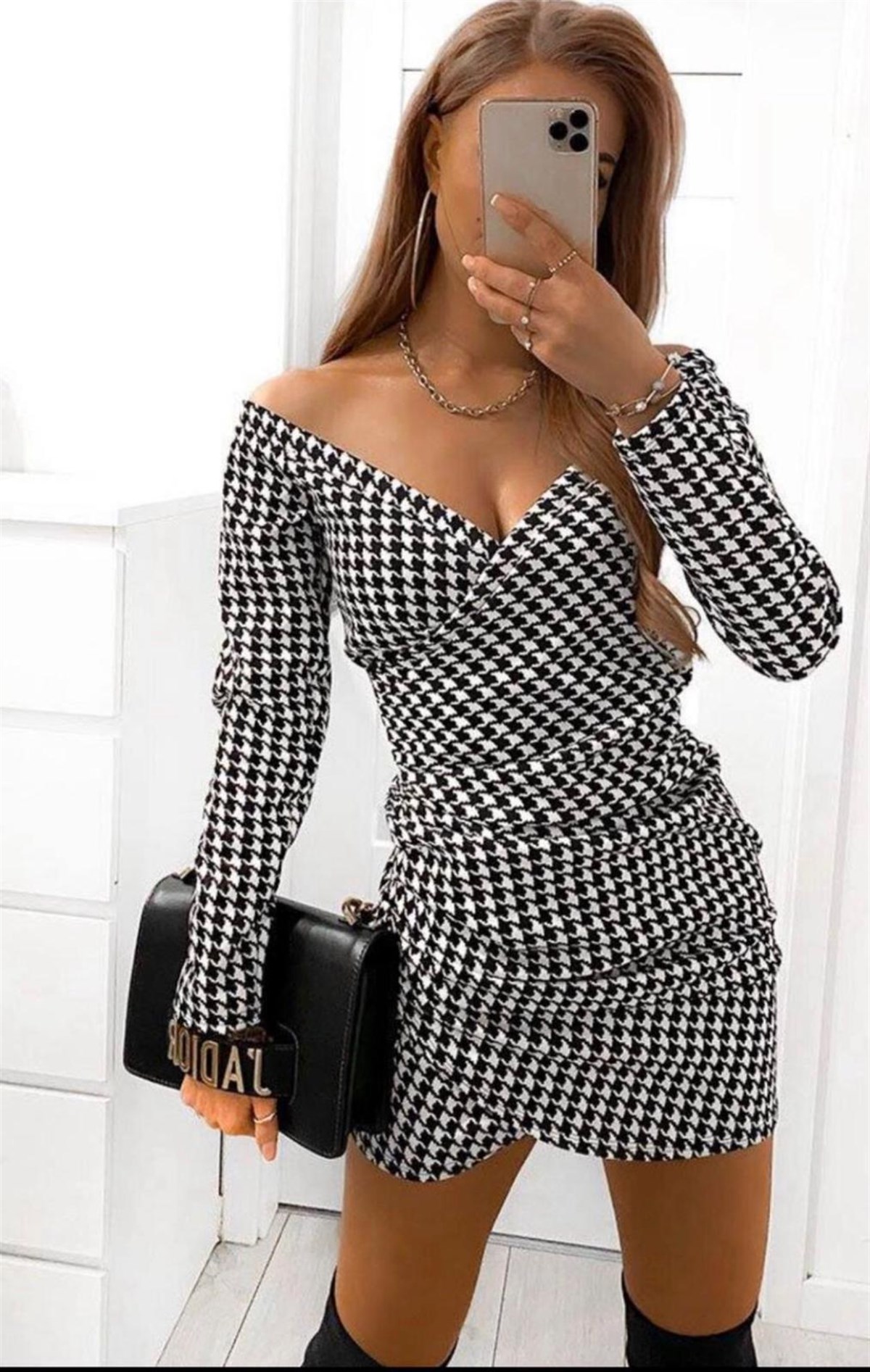 ESNEK KEP KUMAŞ KAZAYAĞI DESENLİ GÖĞÜS DEKOLTELİ UZUN KOLLU KRUVAZE MİNİ ELBİSE MINI DRESS EMR-075