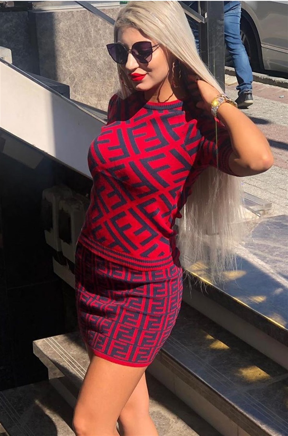 ESNEK TRİKO KUMAŞ KAZAK VE ETEK TAKIM FENDI ÜST VE ETEK TAKIM FENDI WOMAN SET SKIRT AND TOP SET LP-275-1