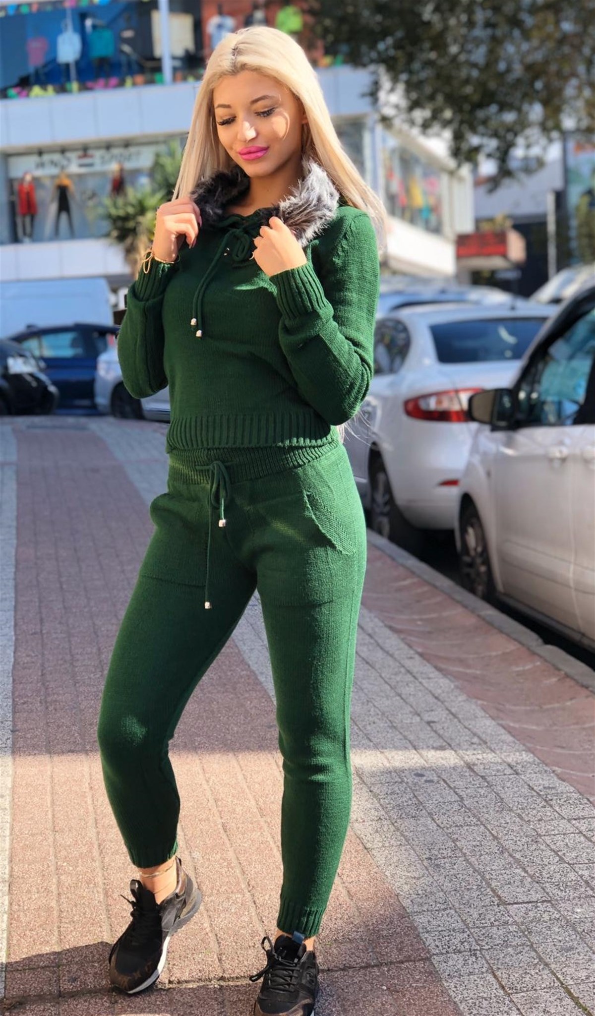 ESNEK TRİKO KUMAŞ YAKASI KÜRK DETAYLI BAYAN EŞOFMAN TAKIM İKİ PARÇA TRİKO SPOR TAKIM WOMAN SPORTSWEAR LP-284-5