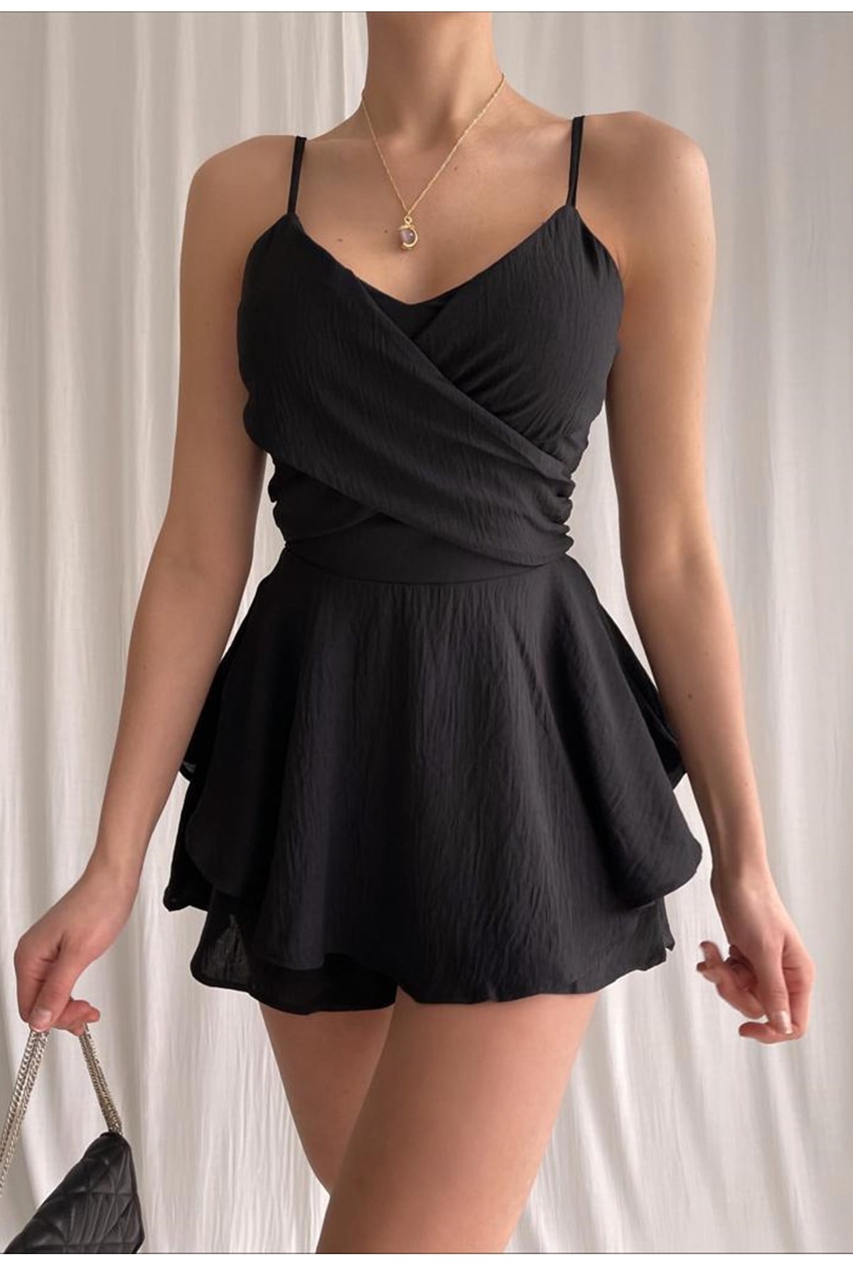 JESSİCA KUMAŞ GÖĞÜS DEKOLTELİ AYARLANABİLİR ASKILI SİYAH TULUM BLACK BODYSUIT MSCX-125-SİYAH