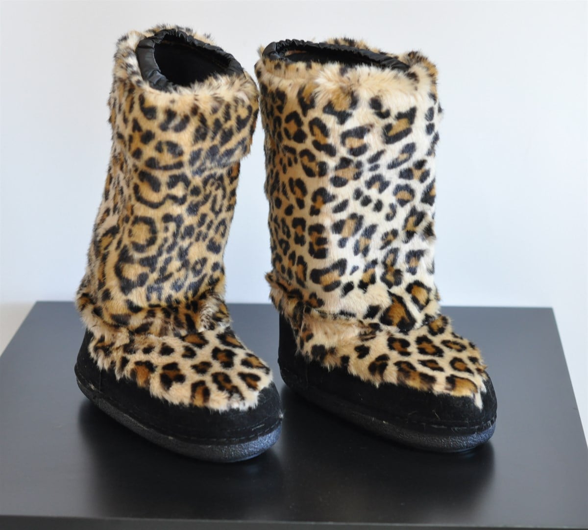 PELİŞ DETAYLI LEOPAR DESENLİ KAR BOTU LEOPAR YETİ BOT KIŞLIK BOT BAYAN AYAKKABI LEOPARD WOMAN SHOES BYNSPT-karbotu-leopar