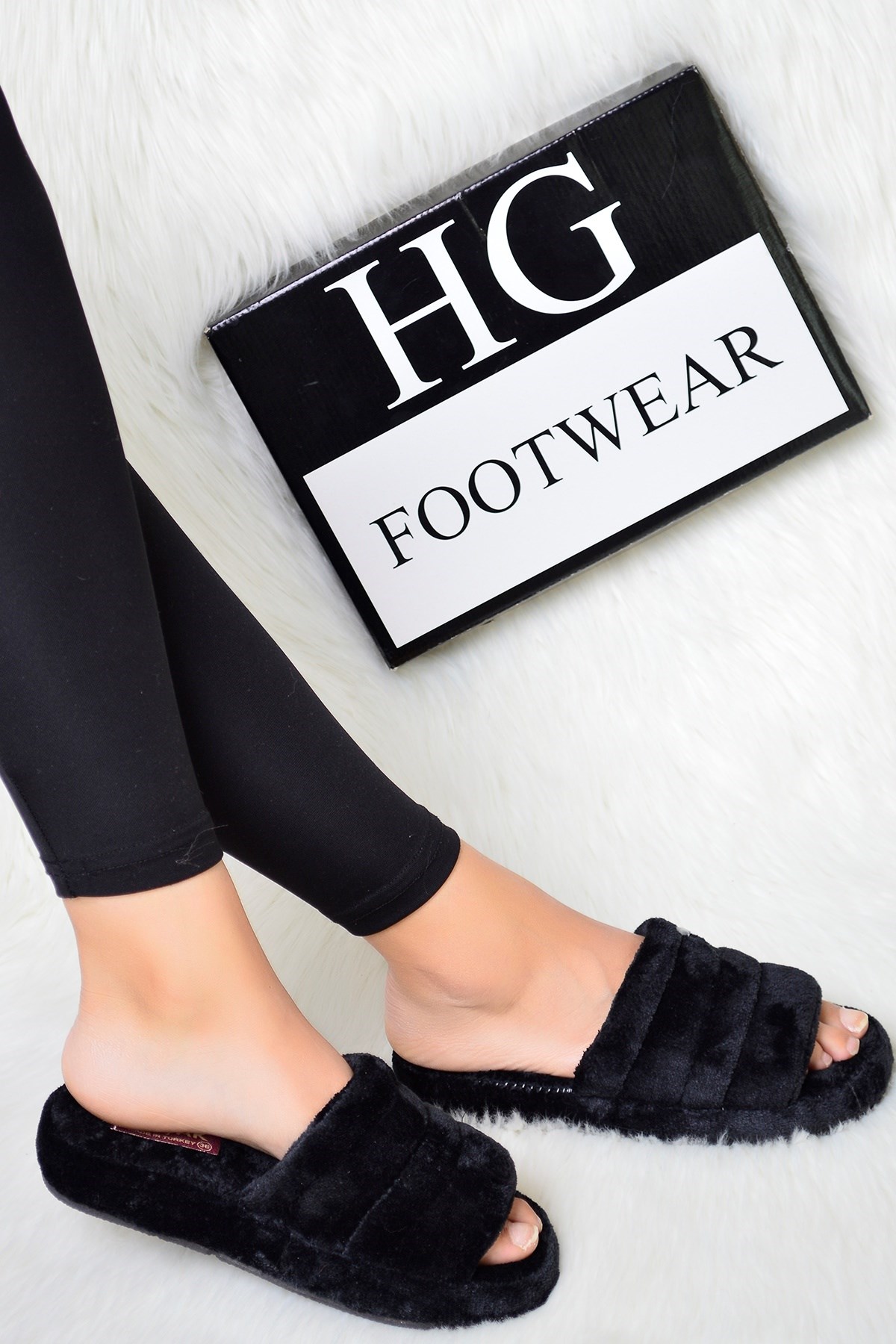 PELUŞ SİYAH EV TERLİĞİ HG-349264-SİYAH