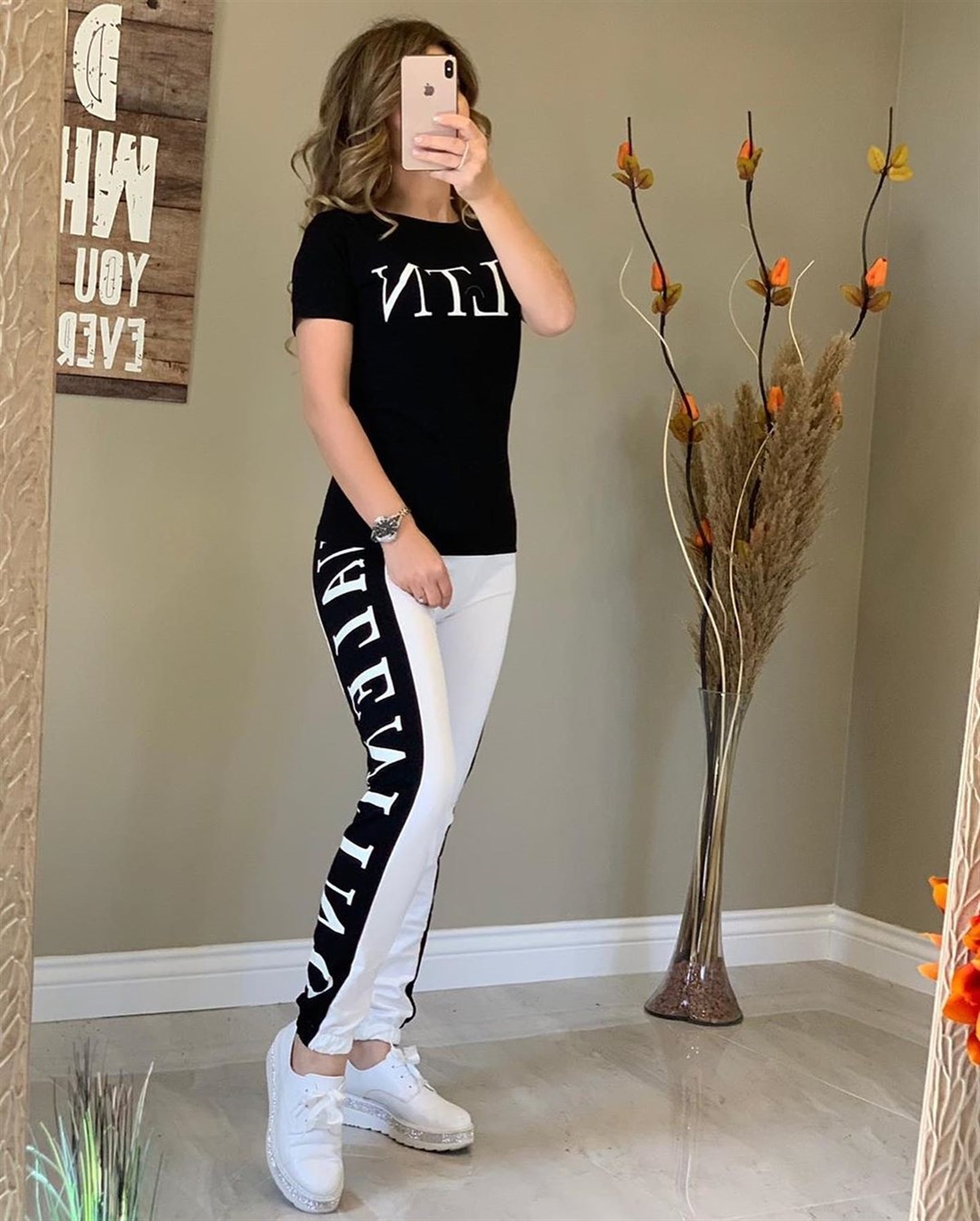PENYE T-SHİRT VE 2 İPLİK EŞOFMAN ALTI YAZLIK BAYAN SPOR TAKIM ÜST VE ALT İKİ PARÇA EŞOFMAN TAKIM WOMAN SPORTSWEAR SET CHP-217-1