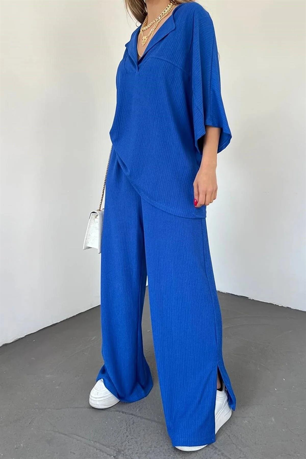  Saks Mavi Gofre Kumaş Yarasa Kol Tasarım V Yaka Bluz ve Pantolon Oversize İkili Takım 9581