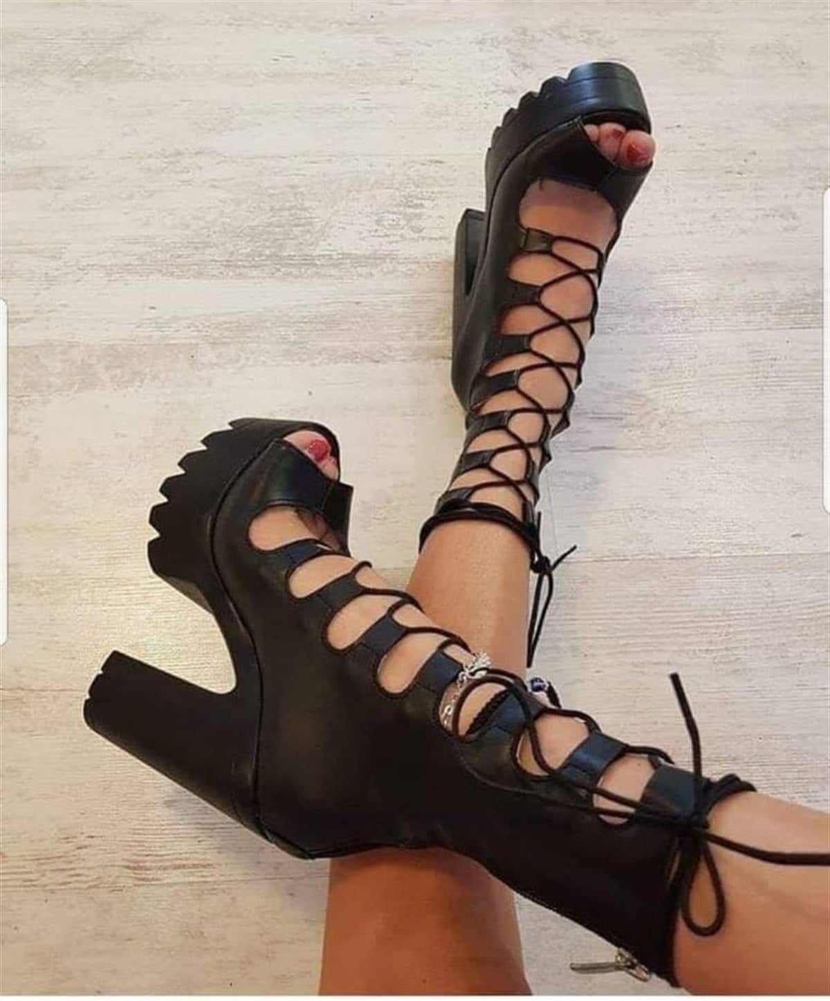 BAĞCIK DETAYLI UZUN SİYAH PLATFORM TOPUK BAYAN AYAKKABI HIGH HEELS BLACK WOMAN SHOES FT-001