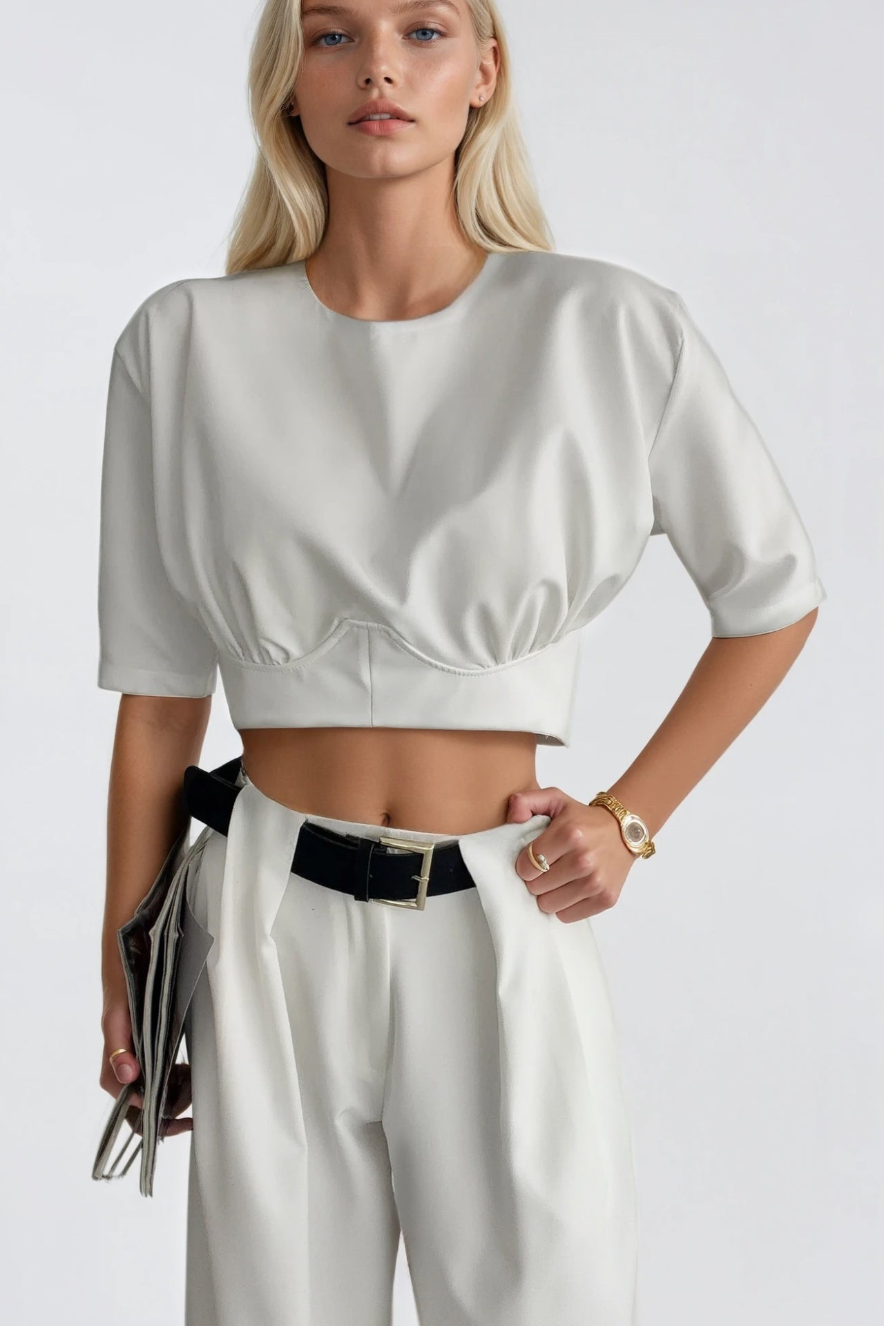 Bel Oturtmalı Crop Beyaz T-Shirt
