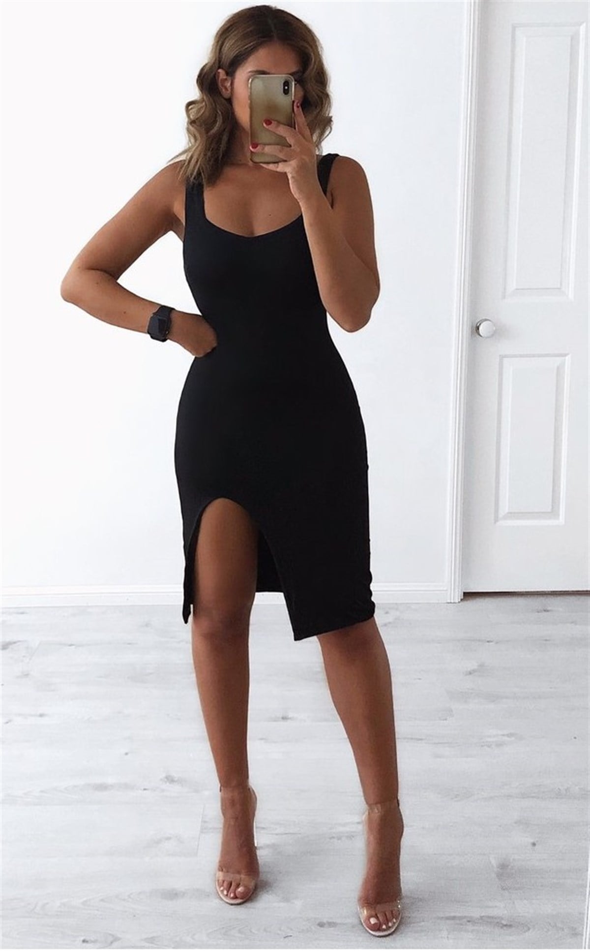 ESNEK DALGIÇ KUMAŞ ASKILI YIRTMAÇ DETAYLI MİNİ ELBİSE KOLSUZ MİNİ ELBİSE BLACK MINI DRESS DNM-527-1