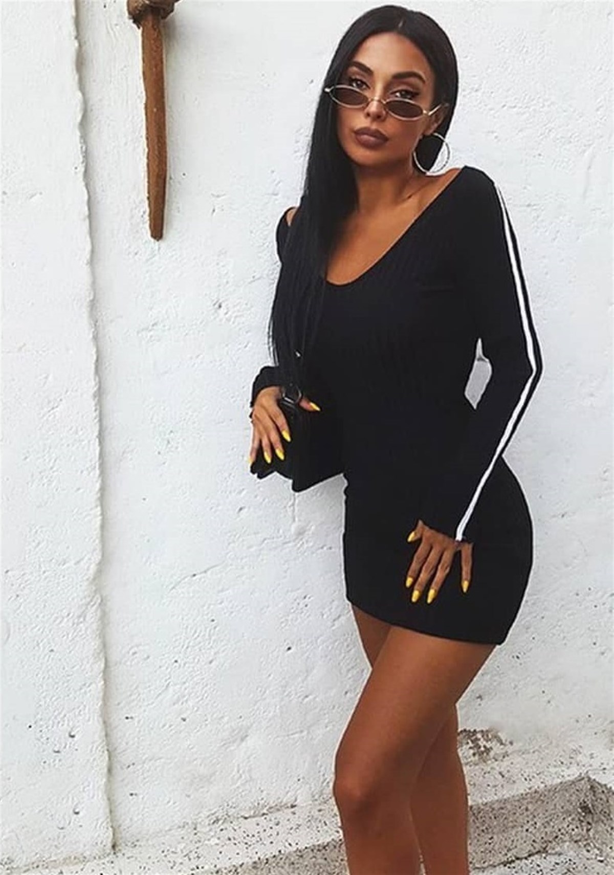 ESNEK DALGIÇ KUMAŞ UZUN KOLLU SİYAH MİNİ ELBİSE KOLLARI ŞERET DETAYLI ELBİSE BLACK MINI DRESS DNM-461-1